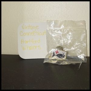 Vintage Connecticut Pin